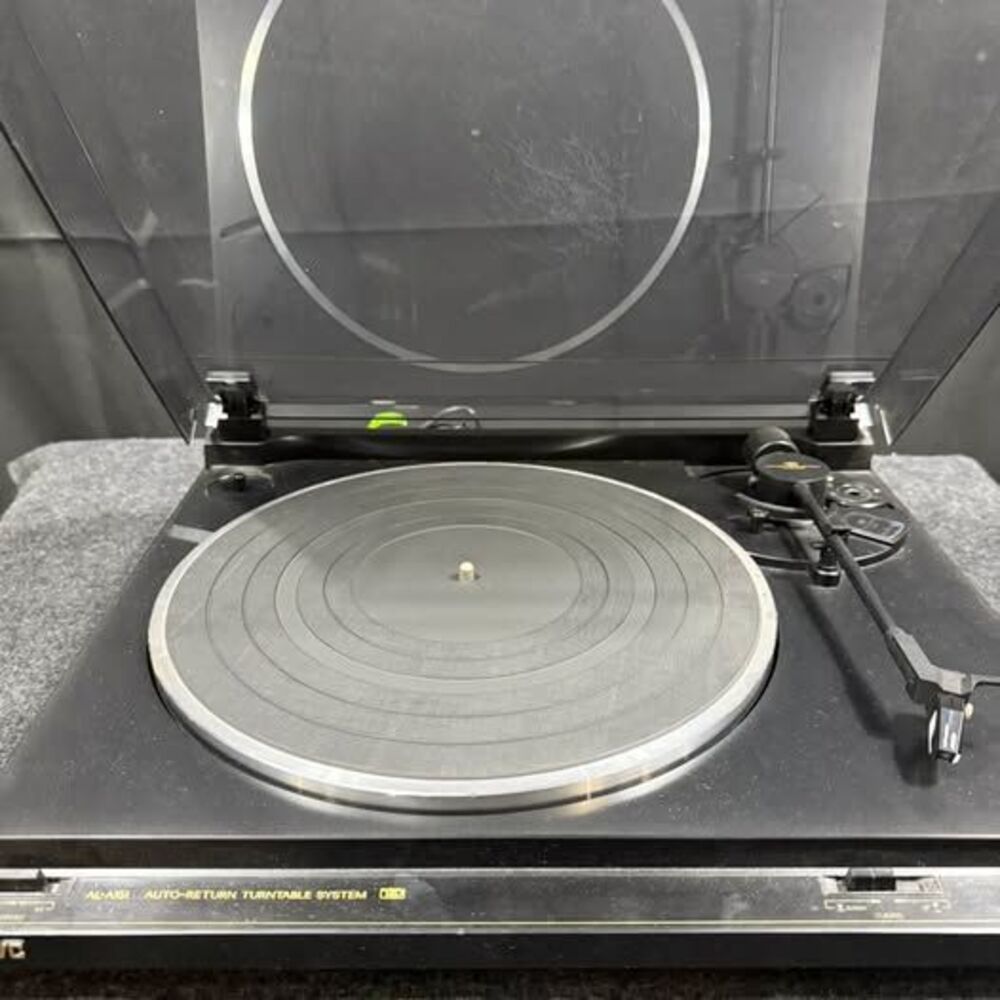 JVC AL-A151 Auto-Return Turntable System - Picture 2 of 6